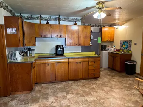 100 Penn St, Cherry Tree, PA 15724 photo 10