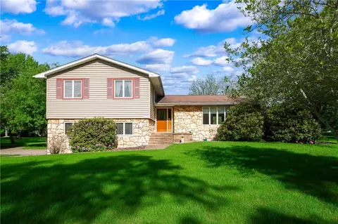23 Kimberly Dr, Grove City, PA 16127