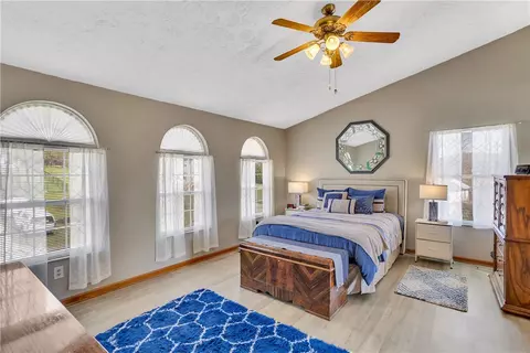 Bedroom - 3120 Dove Dr, Irwin, PA 15642 photo 2 of 5