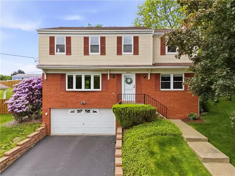 8836 Willoughby Rd, Pittsburgh, PA 15237