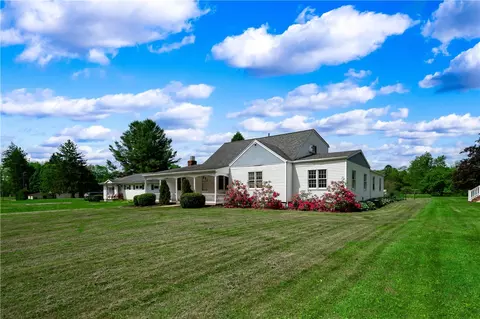 19 George Junior Rd, Grove City, PA 16127