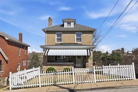 302 Parkfield St, Pittsburgh, PA 15210