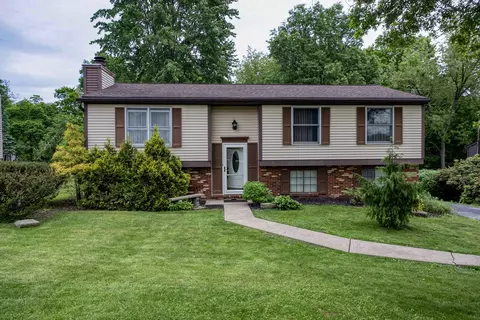 105 Nanton, Coraopolis, PA 15108
