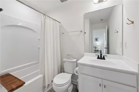 Bath - 109 Affinity Dr, Harmony, PA 16037 photo 3 of 3