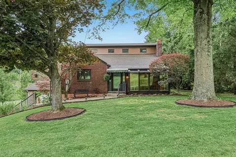 529 Utopia Rd, Apollo, PA 15613