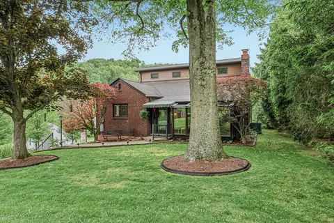 529 Utopia Rd, Apollo, PA 15613 photo 2