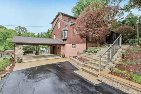 529 Utopia Rd, Apollo, PA 15613 photo 3