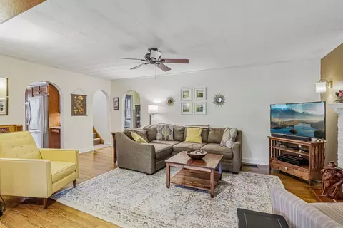 Living - 529 Utopia Rd, Apollo, PA 15613 photo 1 of 6