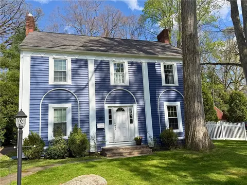 420 W Washington Blvd, Grove City, PA 16127