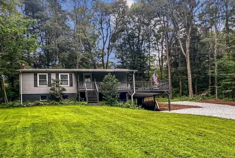 365 S Shore Trl, Central City, PA 15926
