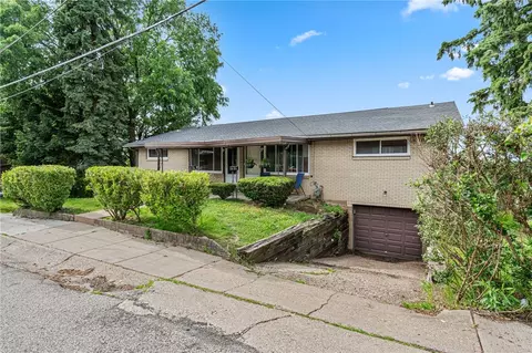 817-819 Bayonne Ave, Pittsburgh, PA 15216