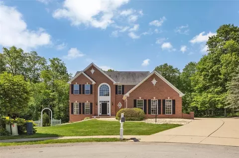 425 Mallard Dr, Cranberry Township, PA 16066