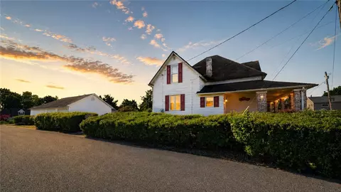 301 Pleasantview Ave, Butler, PA 16001