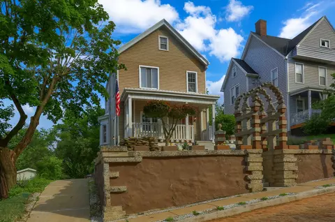 164 Sheridan, Pittsburgh, PA 15202