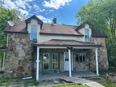 304 Trevor St, Connellsville, PA 15425