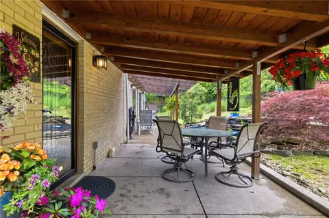 326 Arriba Way, Pittsburgh, PA 15210
