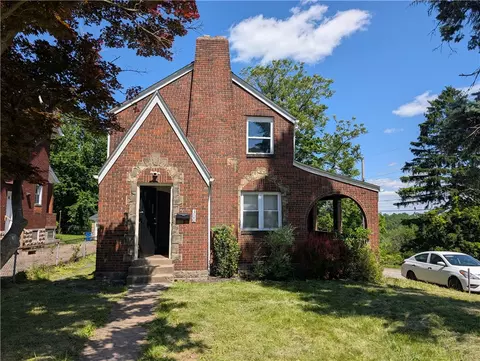 300 Mccutcheon Ln, Pittsburgh, PA 15235