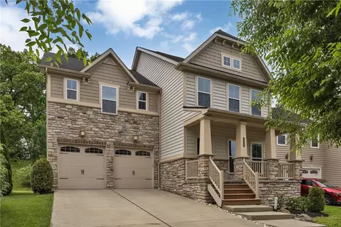 220 Boardwalk Dr, Cranberry Township, PA 16066