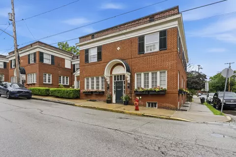 926 Bellefonte St, Pittsburgh, PA 15232