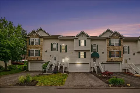 137 Mountain Dr, Carnegie, PA 15106