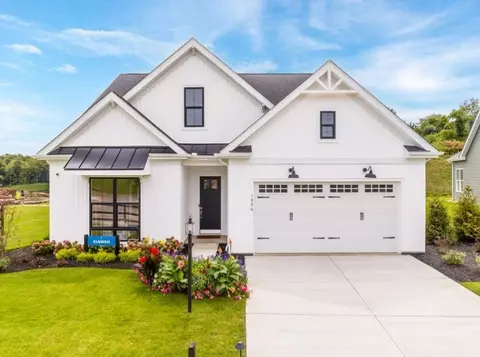 Evilyn Dr, Baden, PA 15005
