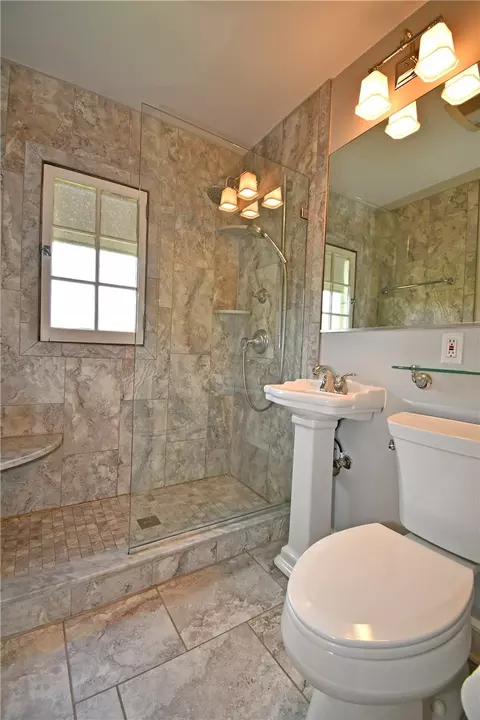 427 Olympia Rd, Pittsburgh, PA 15211 photo 17