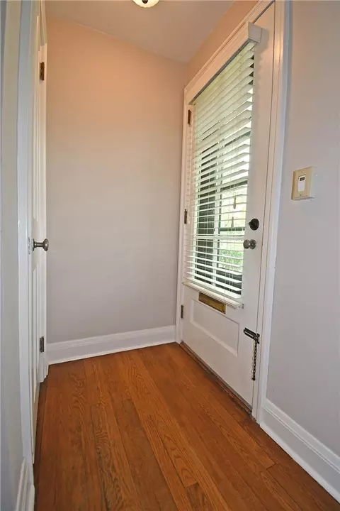 427 Olympia Rd, Pittsburgh, PA 15211 photo 3