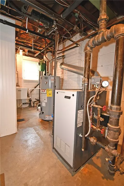 427 Olympia Rd, Pittsburgh, PA 15211 photo 22