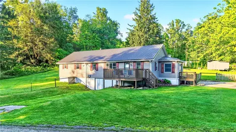 123 Pritts Distillery Rd, Champion, PA 15622