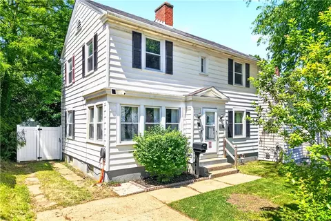 608 Owens St, Aliquippa, PA 15001