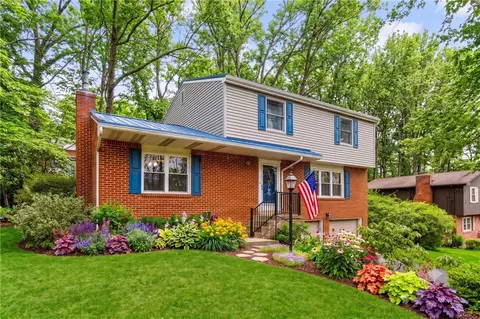 3028 Ben Venue Dr, Greensburg, PA 15601