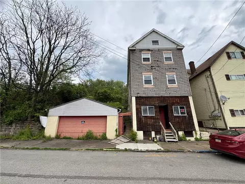 150 State St, Wilmerding, PA 15148