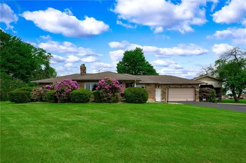 120 W Sunbury Rd, Butler, PA 16001
