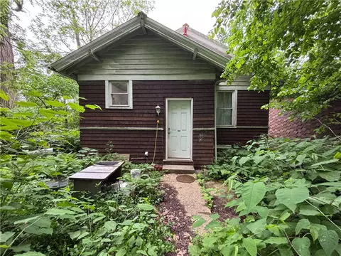 2328 Gershon St, Pittsburgh, PA 15212