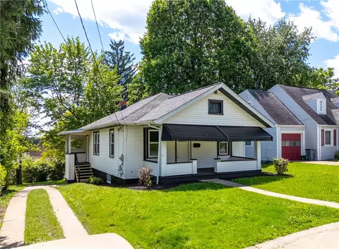 825 Donnan Ave, Washington, PA 15301