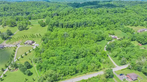 1902 Reissing Rd, Mcdonald, PA 15057