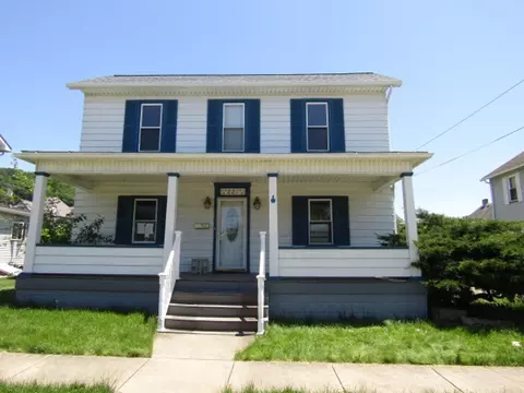 221 S 4th St, West Newton, PA 15089