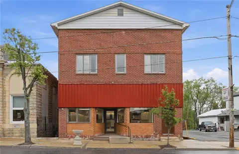 112 Sunshine Ave, Central City, PA 15926