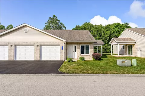 515 Sunview Cir, Latrobe, PA 15650