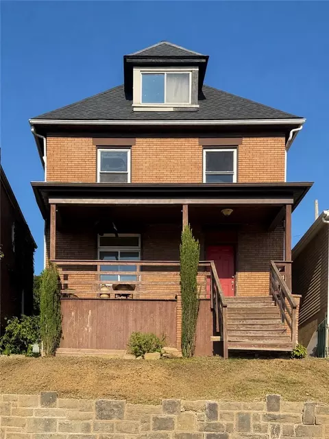322 Duss Ave, Ambridge, PA 15003