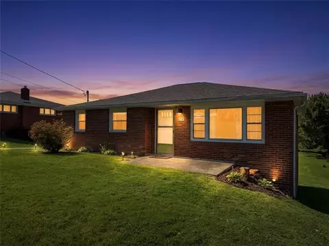 715 Parkview Ter, Mount Pleasant, PA 15666