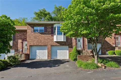 6 Revere Rd, Natrona Heights, PA 15065