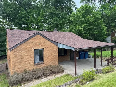 136 Rosewood Dr, Pittsburgh, PA 15235