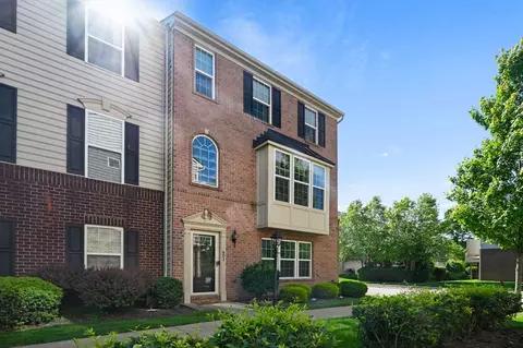 601 Pointe Vw, Mars, PA 16046 photo 2