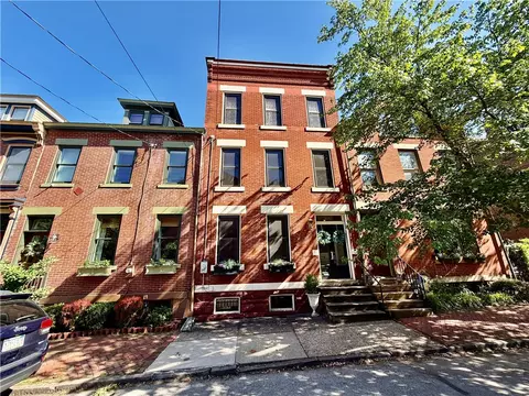 402 N Taylor, Pittsburgh, PA 15212