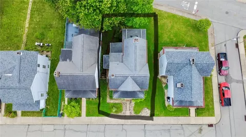 602 9th St, Irwin, PA 15642 photo 5