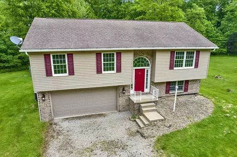 104 Maplewood Ave, Carmichaels, PA 15320