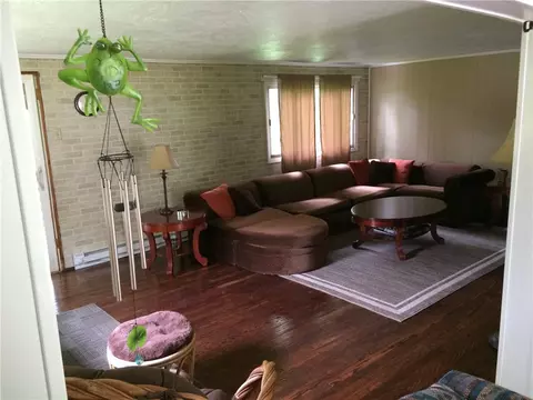 Living - 154 Eicher Rd, Confluence, PA 15424 photo 2 of 4