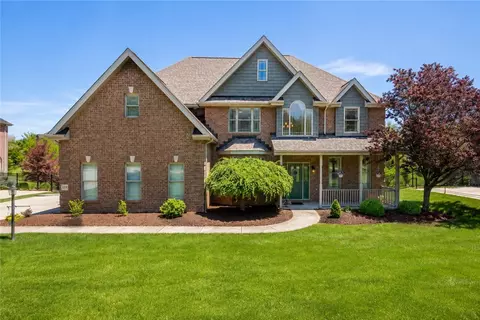 320 Hedgerow Dr, Venetia, PA 15367
