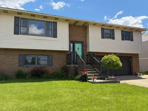 355 Gabriel Ave, Indiana, PA 15701